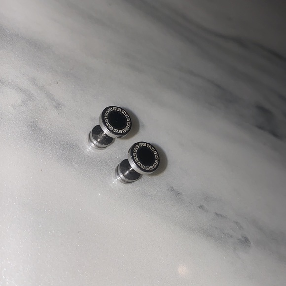 Unisex Silver Black Stud Earrings - Picture 3 of 3